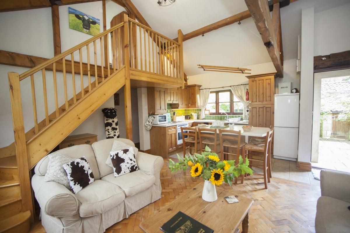 Cow Byre 2. Lounge and Kitchen.